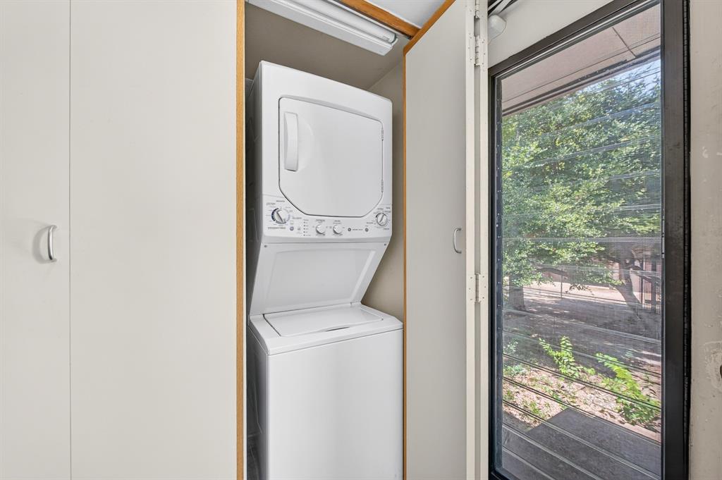 8923 Rolling Rock Lane Property Photo 31