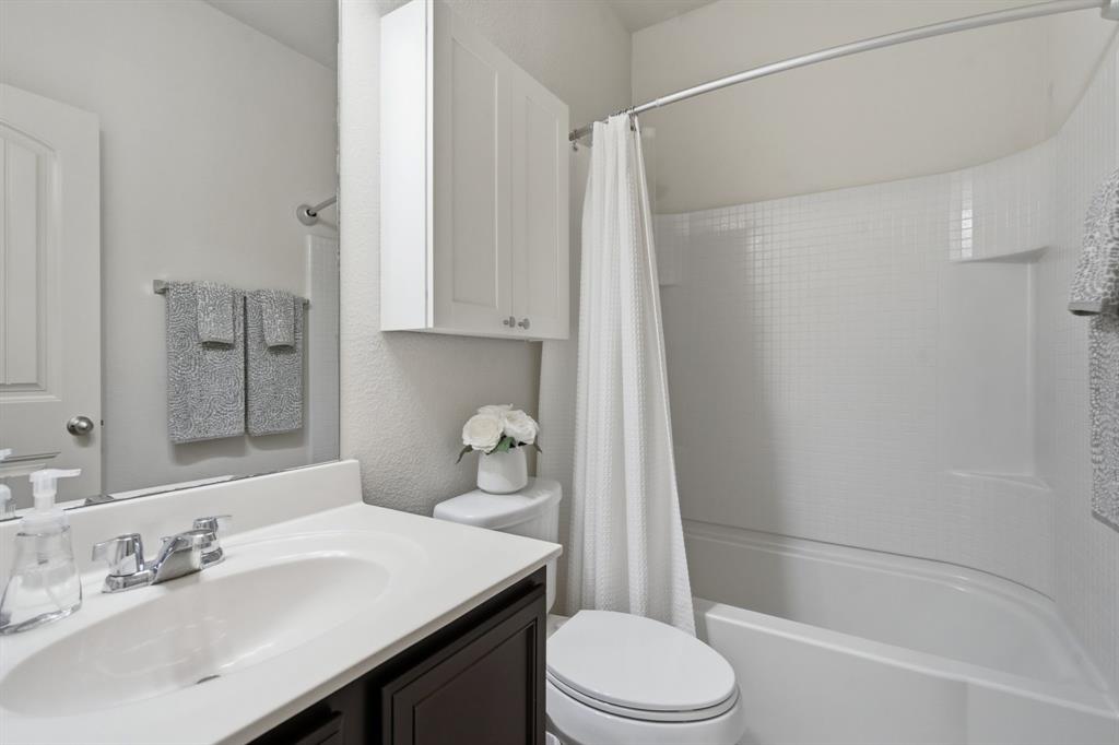 5005 Marina Drive Property Photo 26