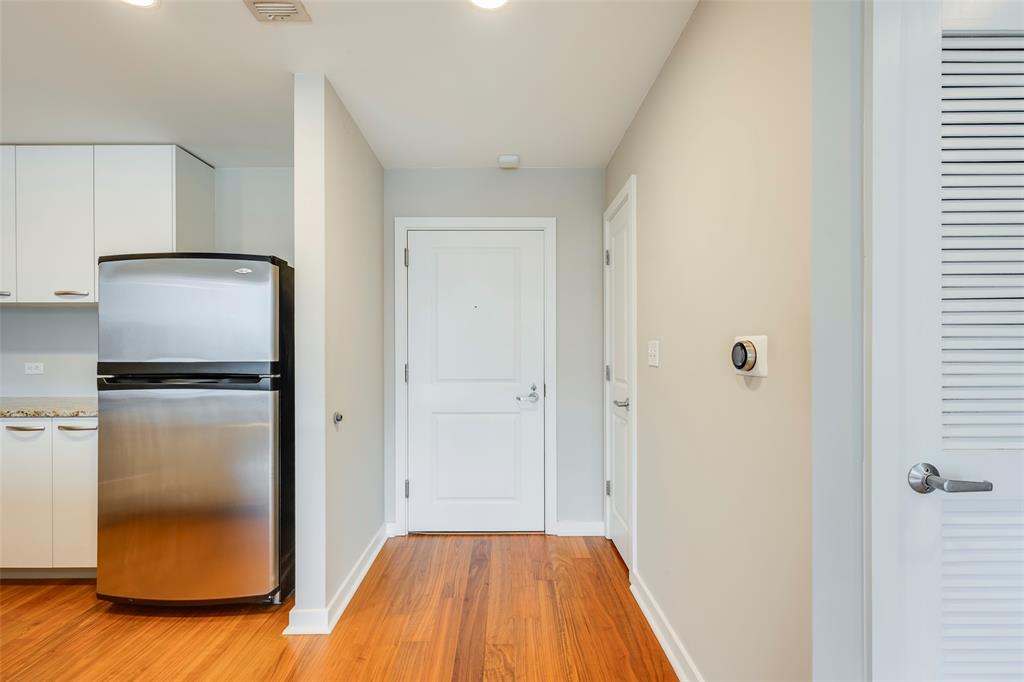 1200 Main Street 1002 Property Photo 4