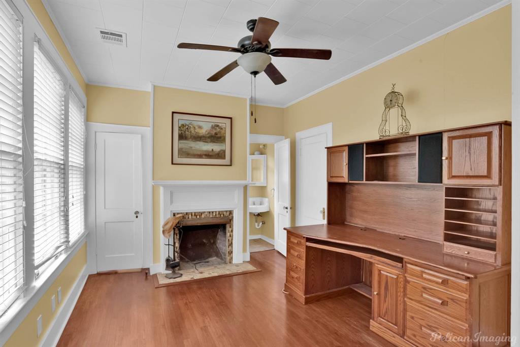 120 Texas Street Property Photo 6