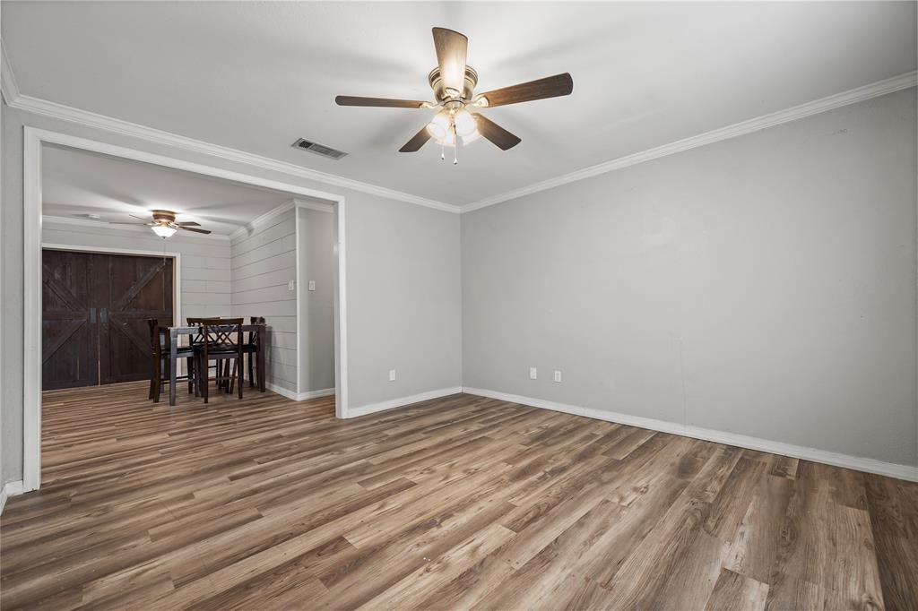 1451 Forrest Drive Property Photo 3