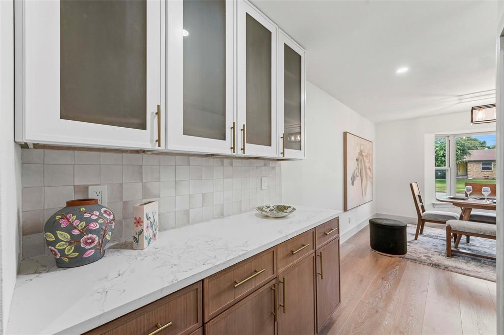925 Fernwood Drive Property Photo 18