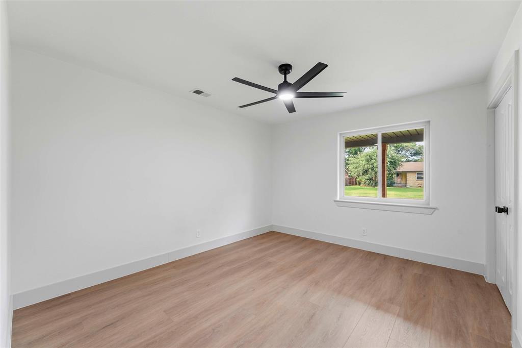 925 Fernwood Drive Property Photo 32