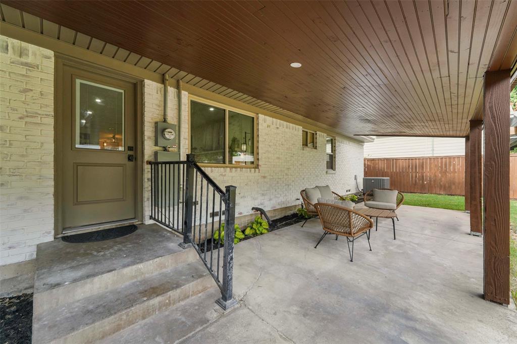 925 Fernwood Drive Property Photo 39