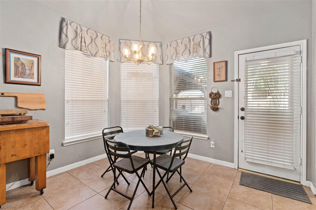 1806 Rolling Bend Drive Property Photo 15