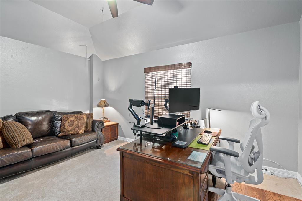 1806 Rolling Bend Drive Property Photo 24