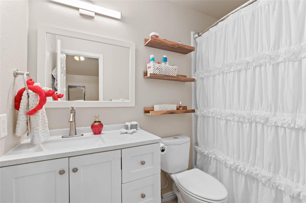1806 Rolling Bend Drive Property Photo 29