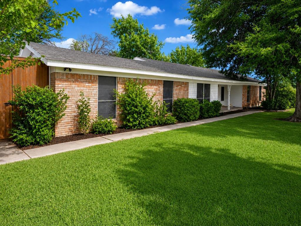 200 Hart Road Property Photo 2
