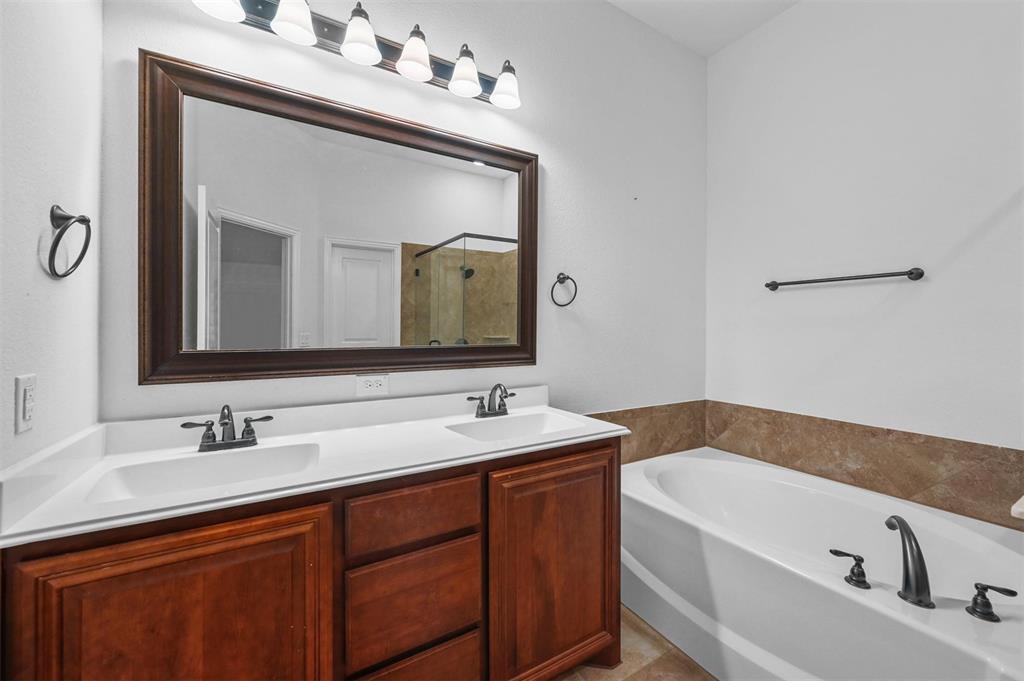 905 Foxtail Drive Property Photo 8