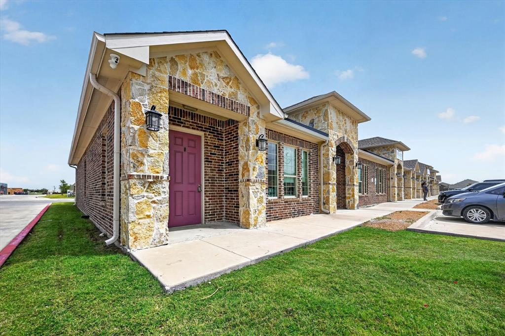 200 Cypress Bend Parkway