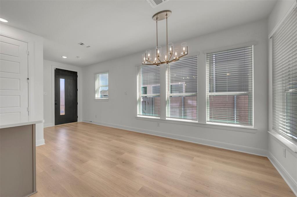 4721 Maxwell Drive Property Photo 10