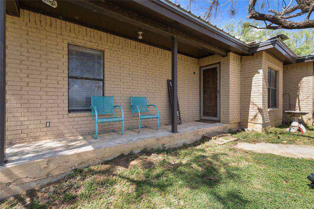1600 County Road 334 Property Photo 2