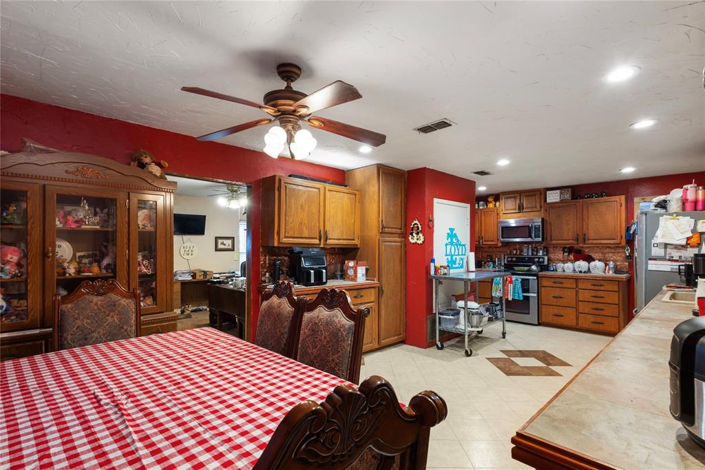 1600 County Road 334 Property Photo 10