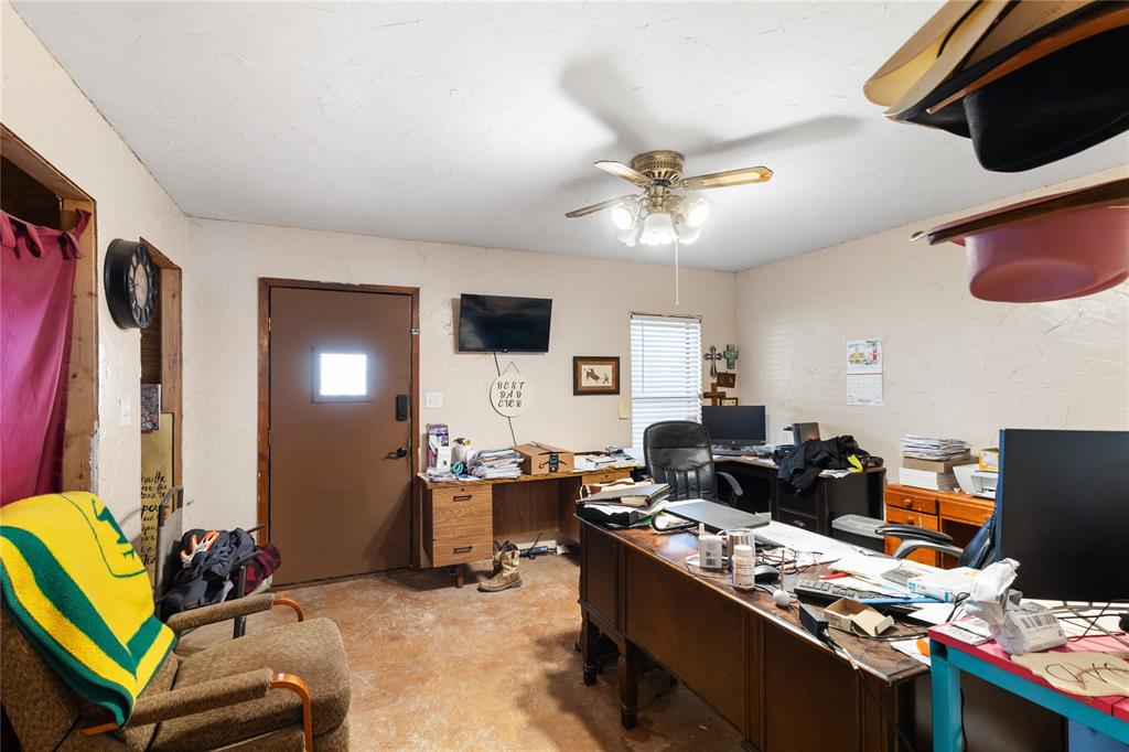 1600 County Road 334 Property Photo 11