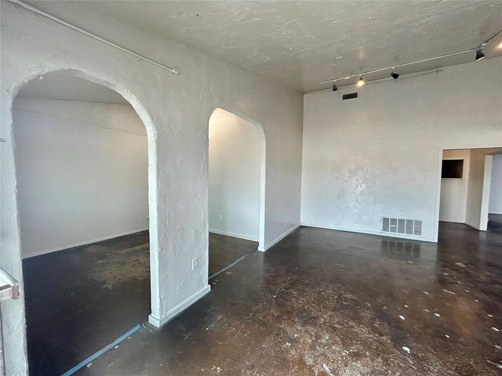 1910 E Highway 82 Property Photo 5