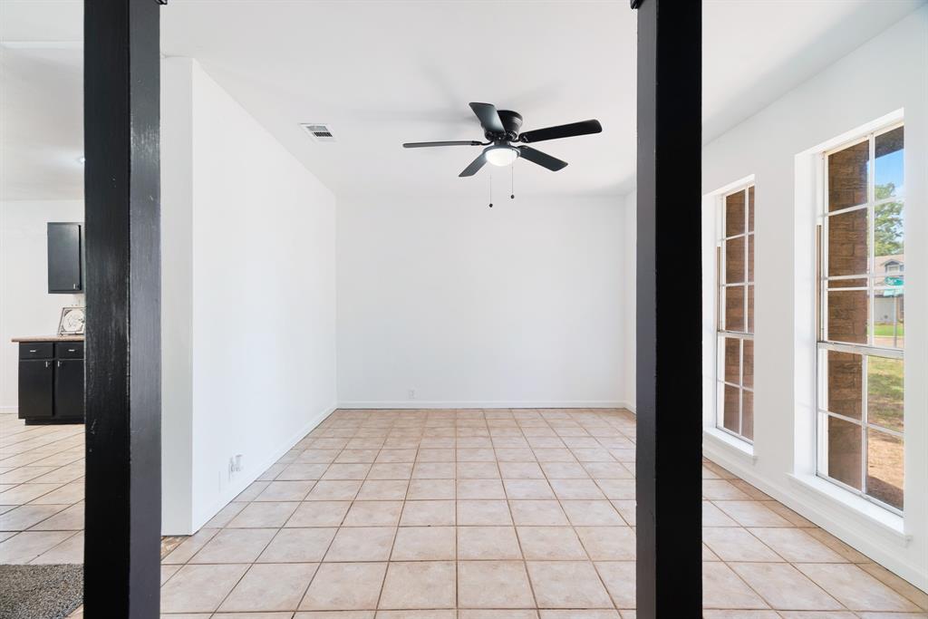 3545 W Houston Street Property Photo 5