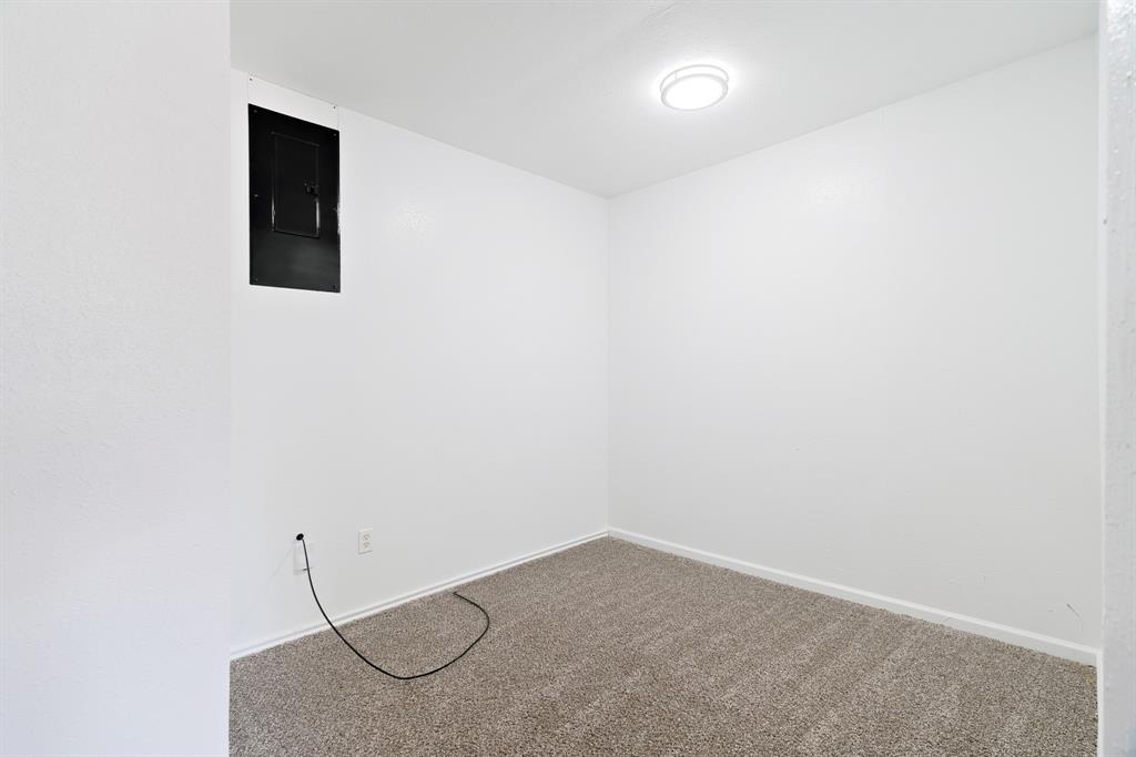 3545 W Houston Street Property Photo 10