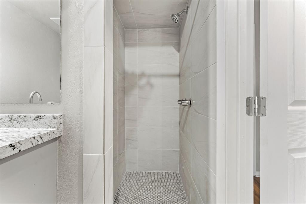 2512 Windy Pine Lane Property Photo 13