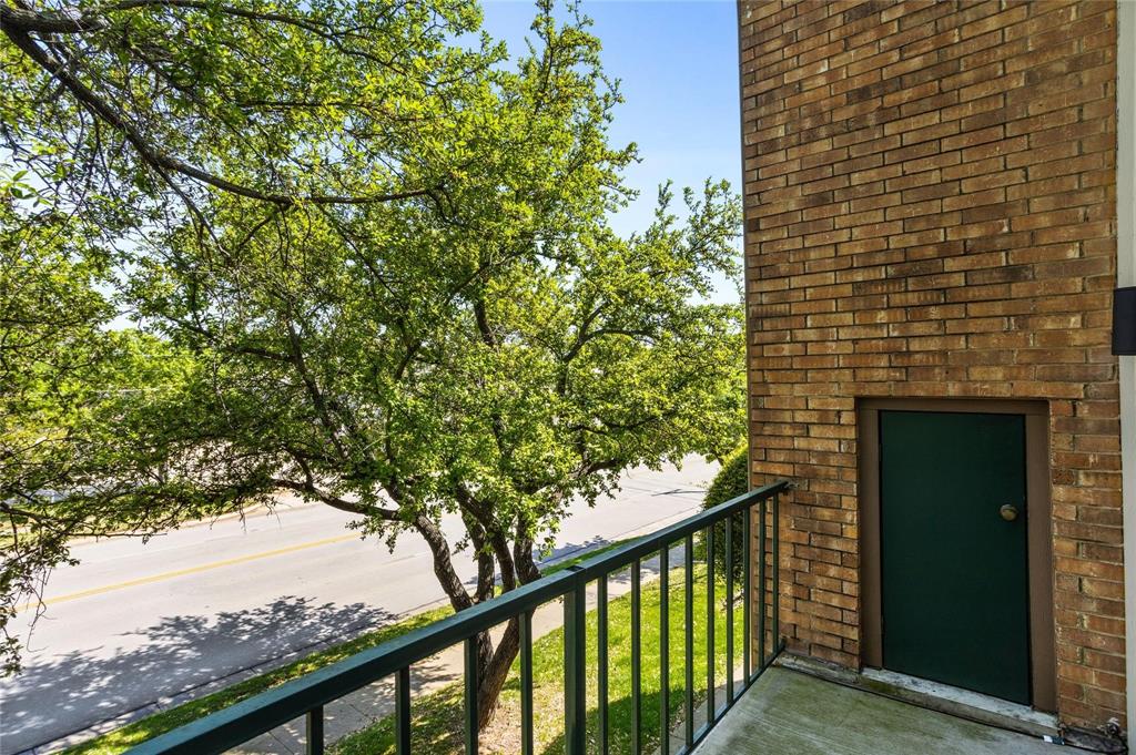2314 Bamboo Drive I203 Property Photo 20
