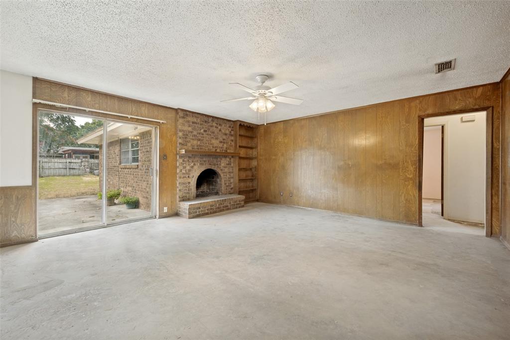 2426 Yellowstone Place Property Photo 6