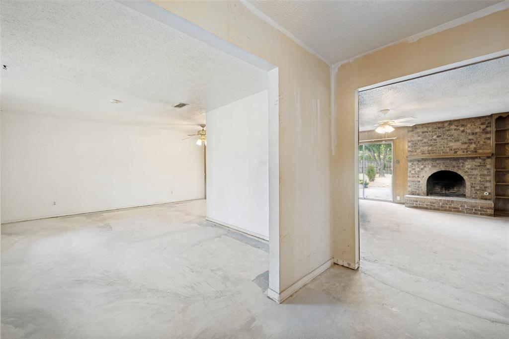 2426 Yellowstone Place Property Photo 8