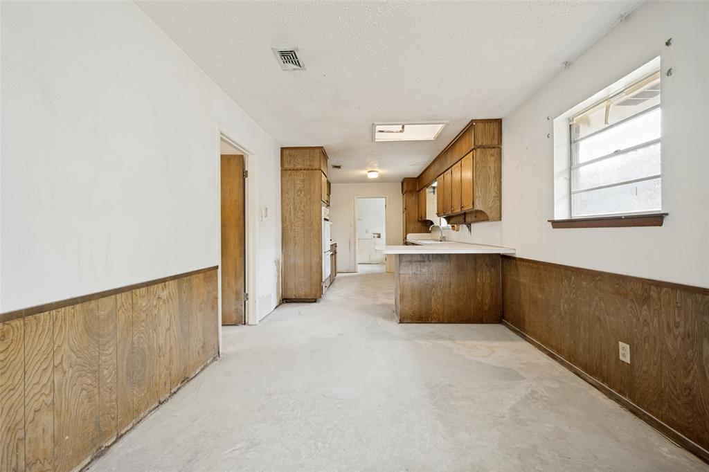 2426 Yellowstone Place Property Photo 9