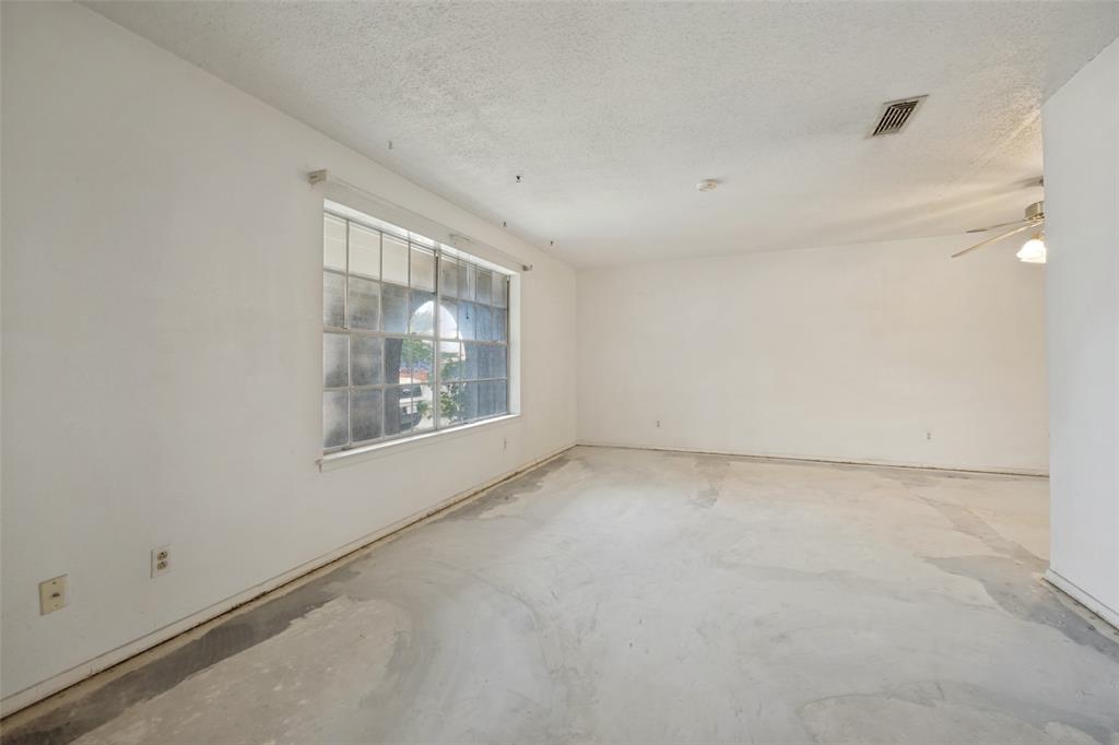 2426 Yellowstone Place Property Photo 16