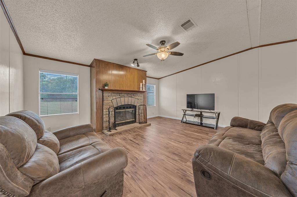11625 Creekview Road Property Photo 4