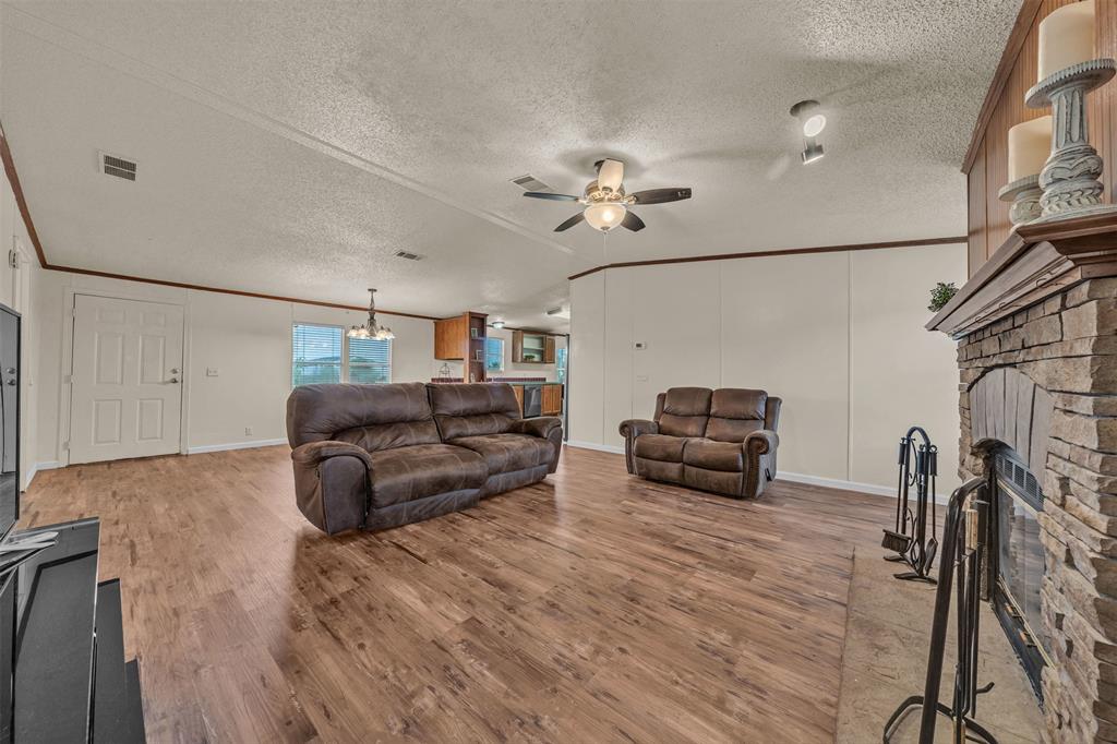 11625 Creekview Road Property Photo 6