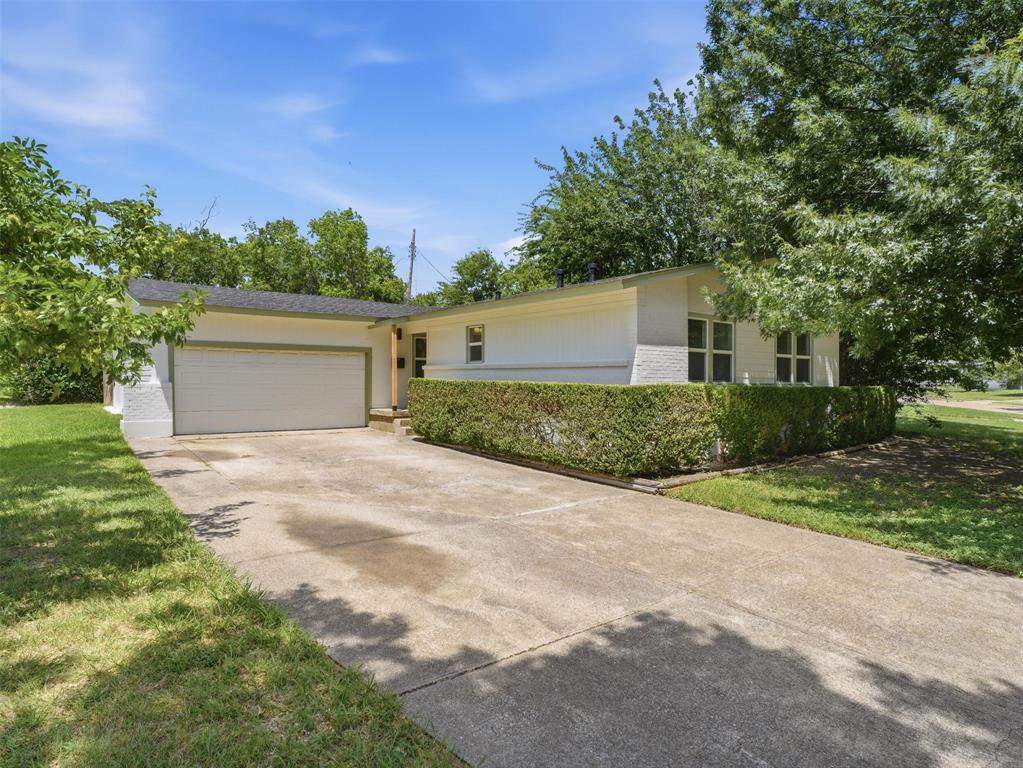 11207 Flamingo Lane Property Photo 1