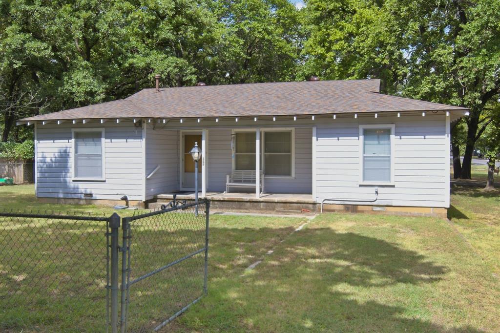 329 N Ash Avenue Property Photo 1