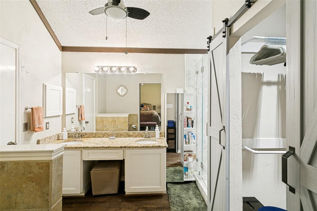 6816 Driffield Circle Property Photo 17