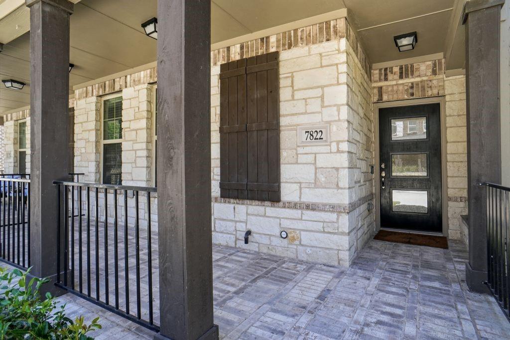7822 Bayside Drive Property Photo 2