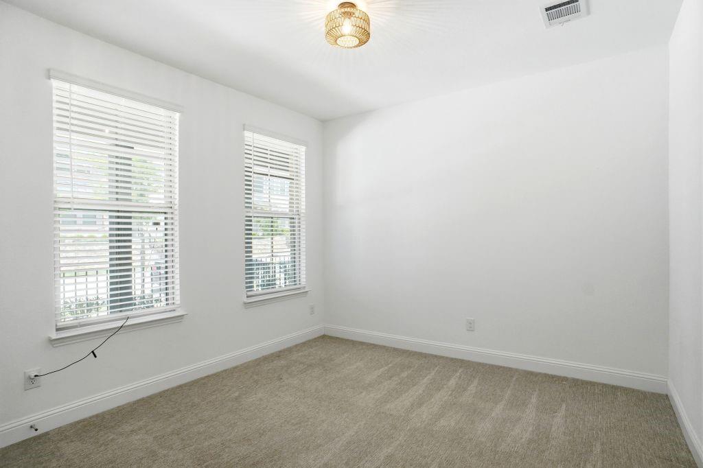 7822 Bayside Drive Property Photo 5