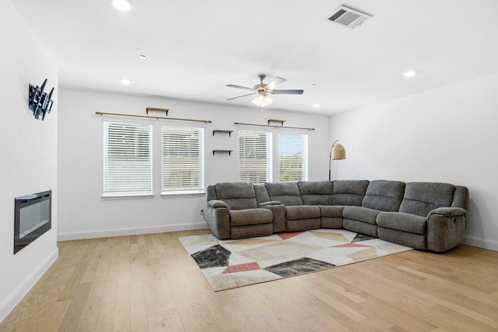 7822 Bayside Drive Property Photo 12