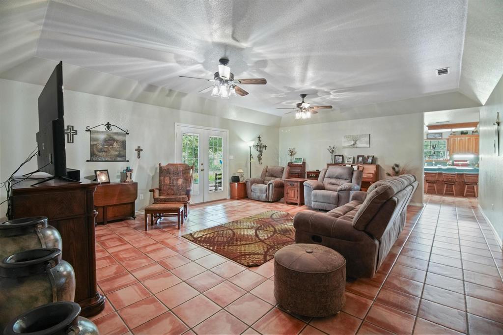 9759 Cr 316 Property Photo 14