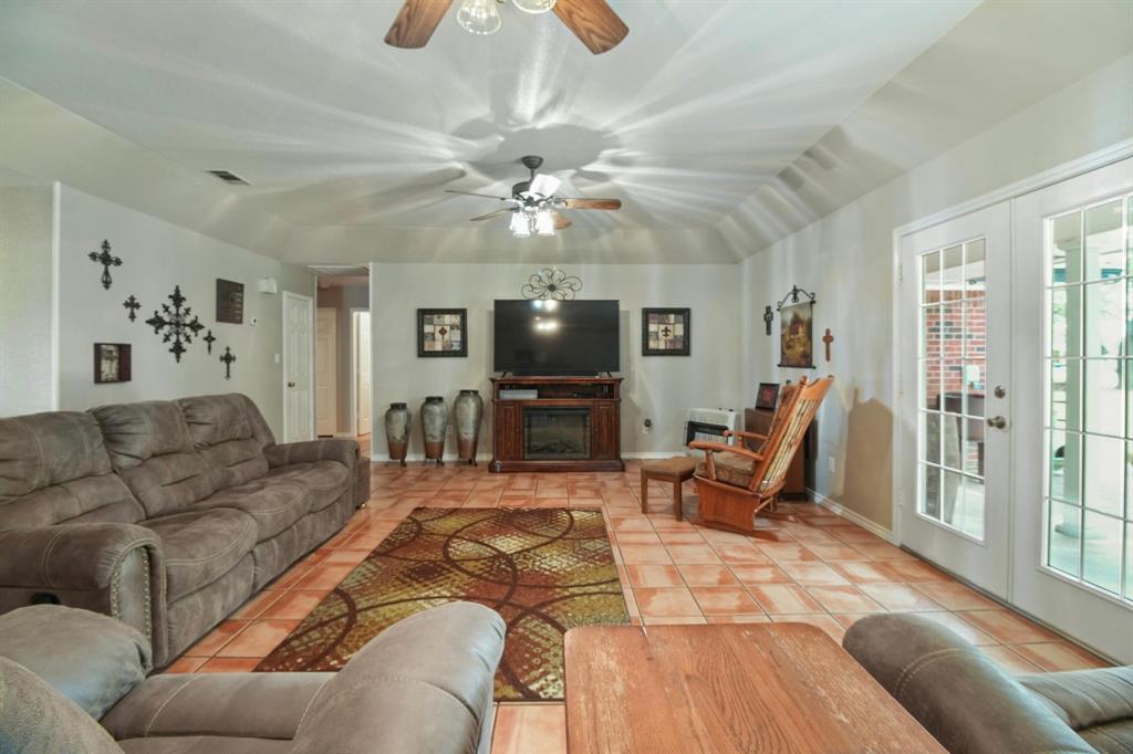 9759 Cr 316 Property Photo 15