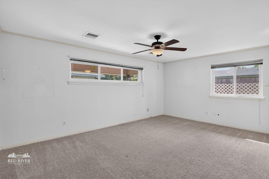 876 River Road Property Photo 17