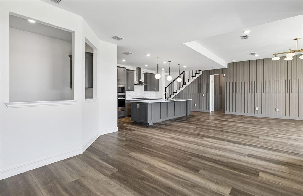 1408 Caulfield Place Property Photo 6