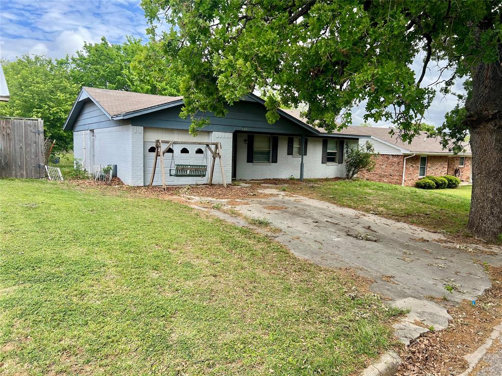 233 Hillcrest Drive Property Photo 13