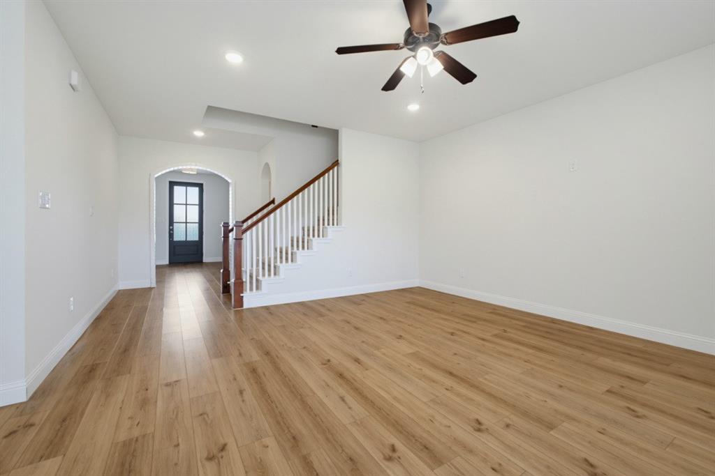 2405 Donella Drive Property Photo 2