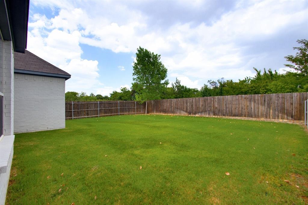2405 Donella Drive Property Photo 13