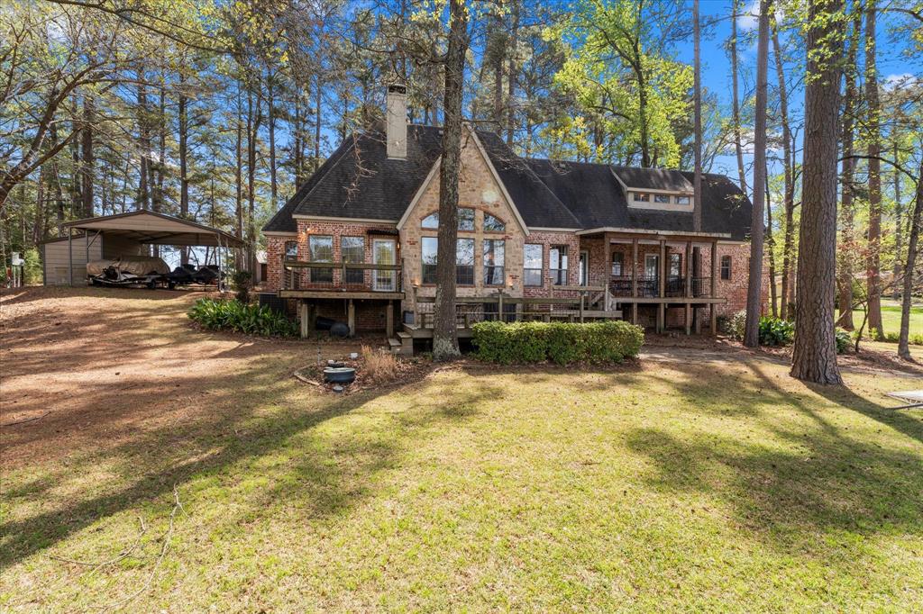 230 Lake Drive Property Photo 6