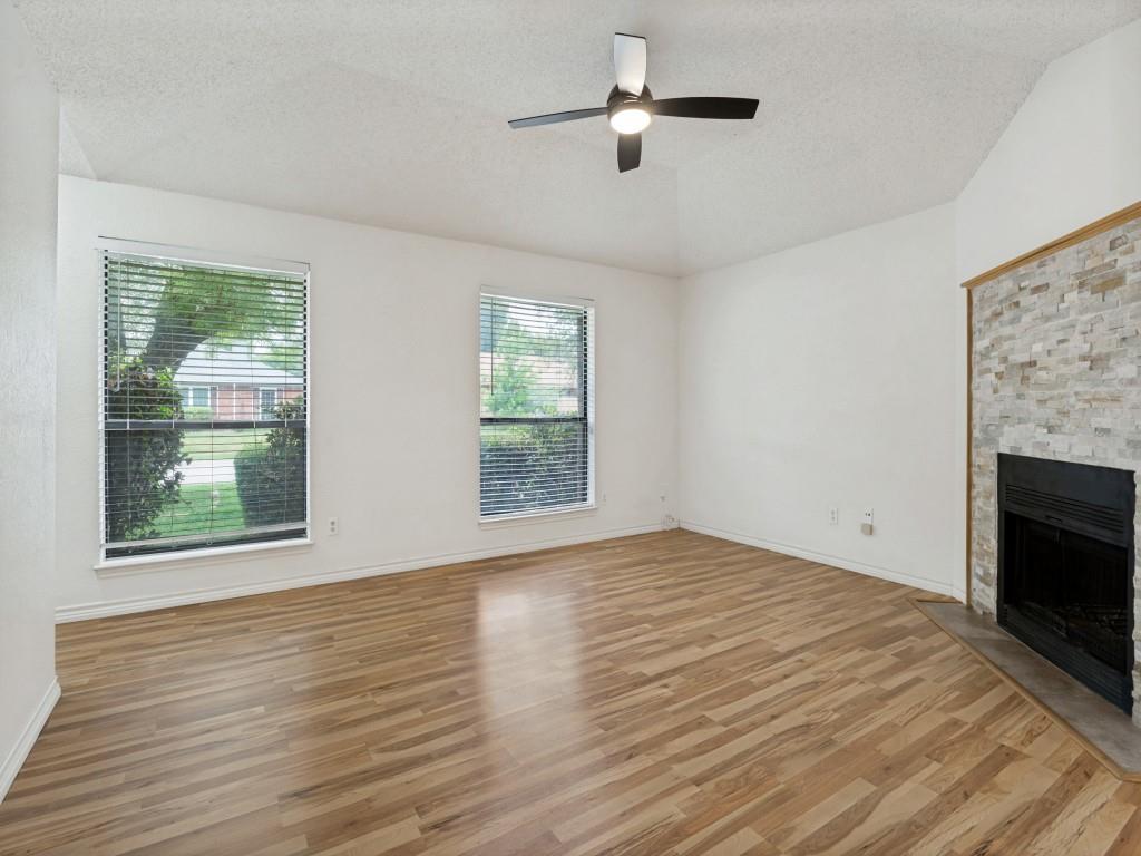 3006 Post Oak Drive Property Photo 3