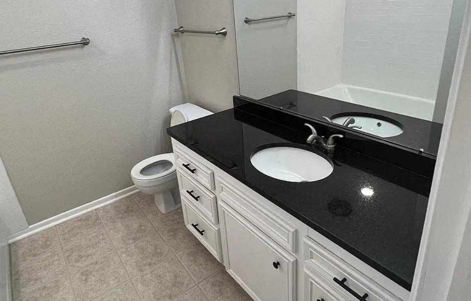 1333 Westheimer Road Property Photo 6
