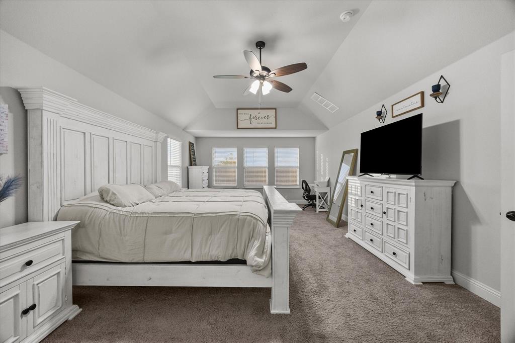 3904 Holly Springs Lane Property Photo 24