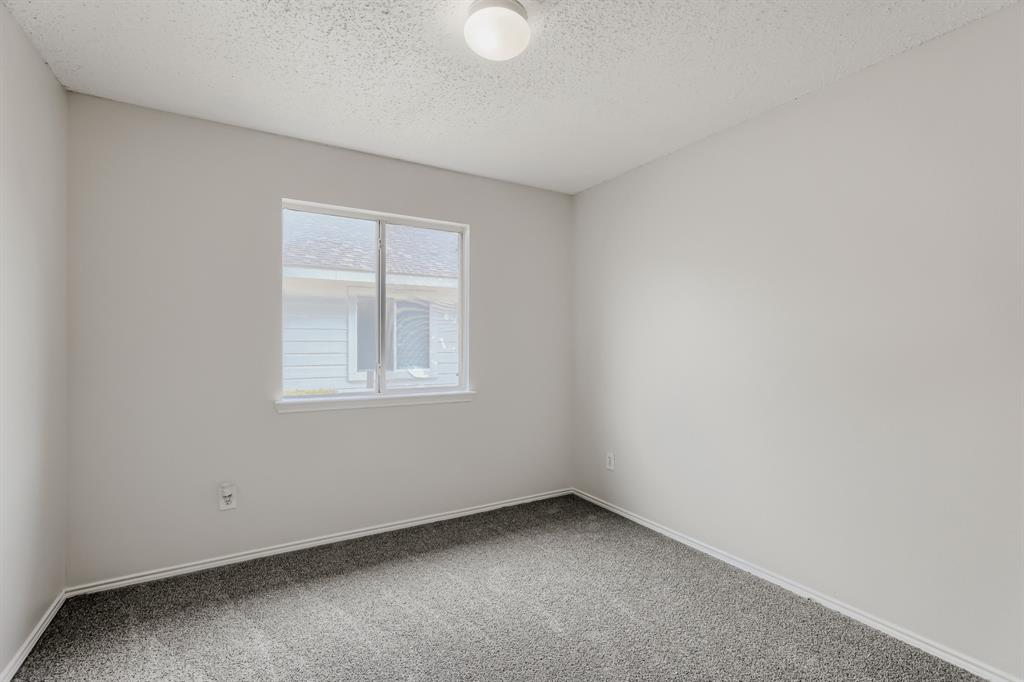 1625 White Oak Road Property Photo 11