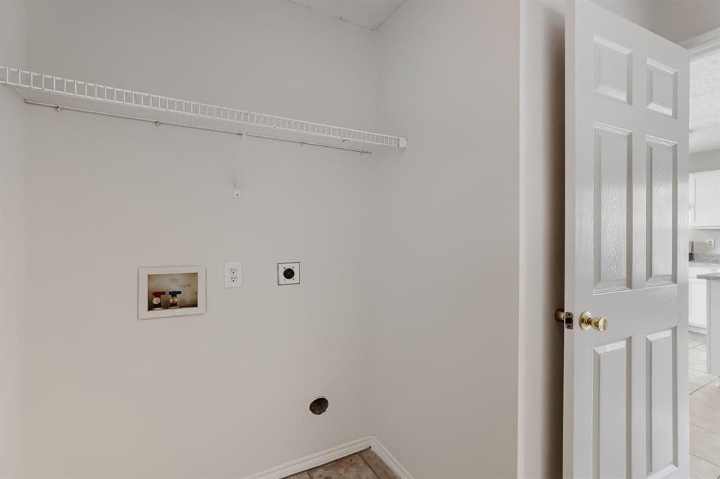 1625 White Oak Road Property Photo 14