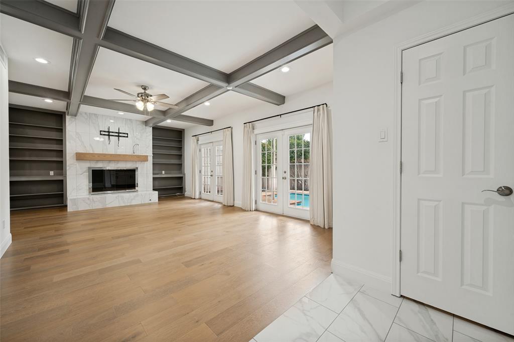 4984 Thunder Road Property Photo 4