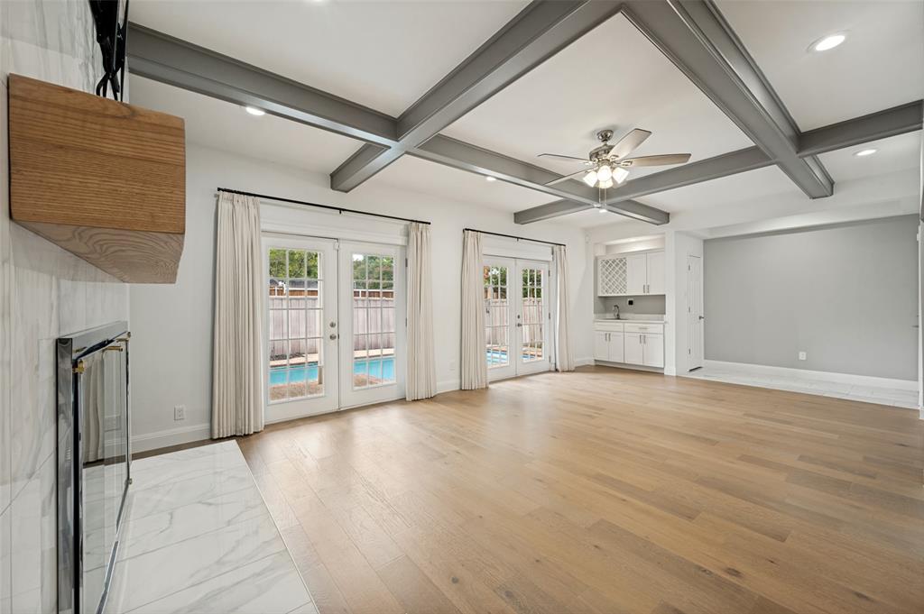 4984 Thunder Road Property Photo 5